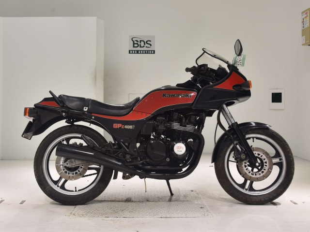 Kawasaki GPZ400F 1984