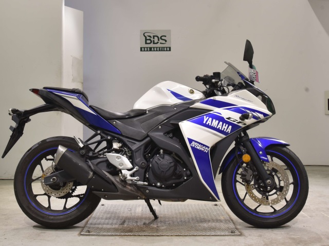 Yamaha YZF-R3 2015