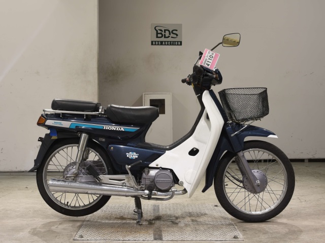 Honda C100 1994