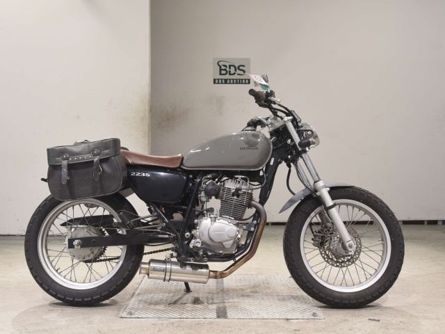 Honda CB223S 2010