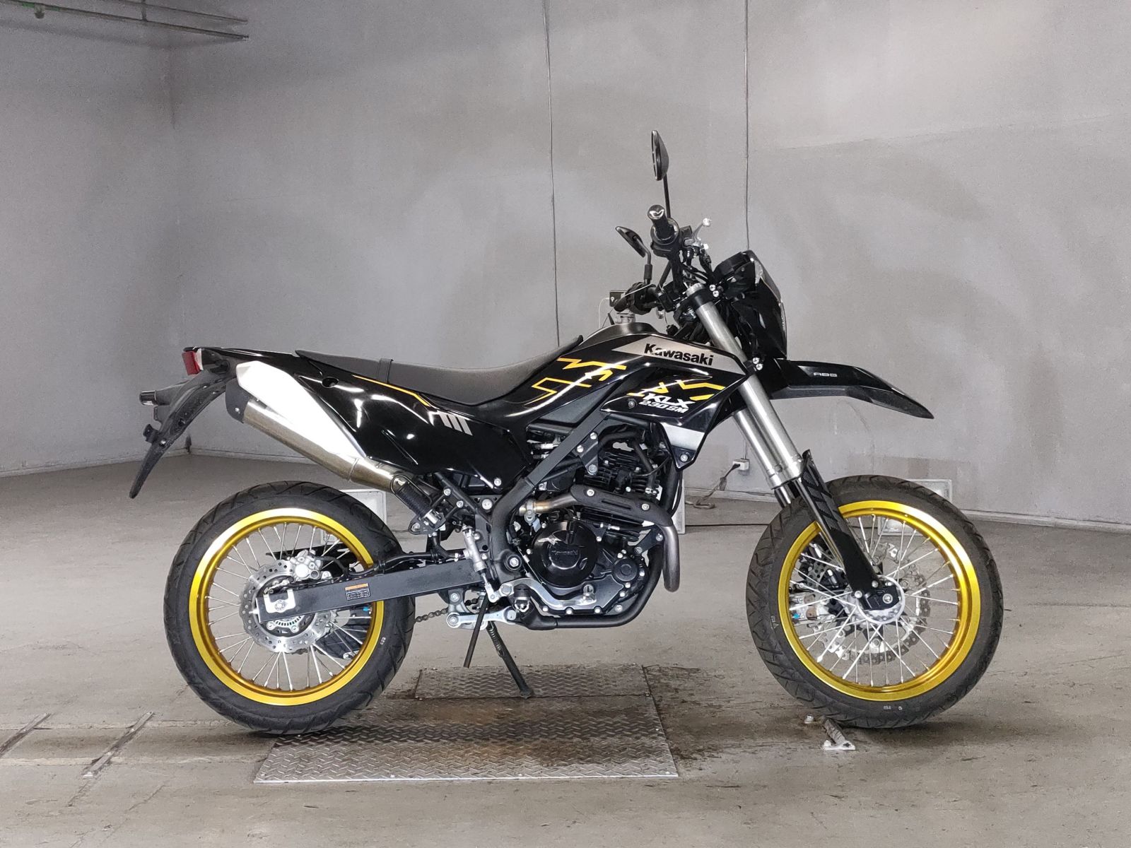 Kawasaki KLX230SM 2023