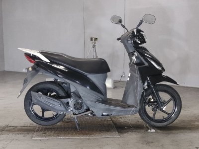Suzuki ADDRESS V110