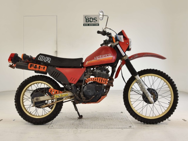 Suzuki DR250S