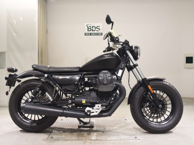 Moto Guzzi V9ﾎﾞﾊﾞｰ 2017