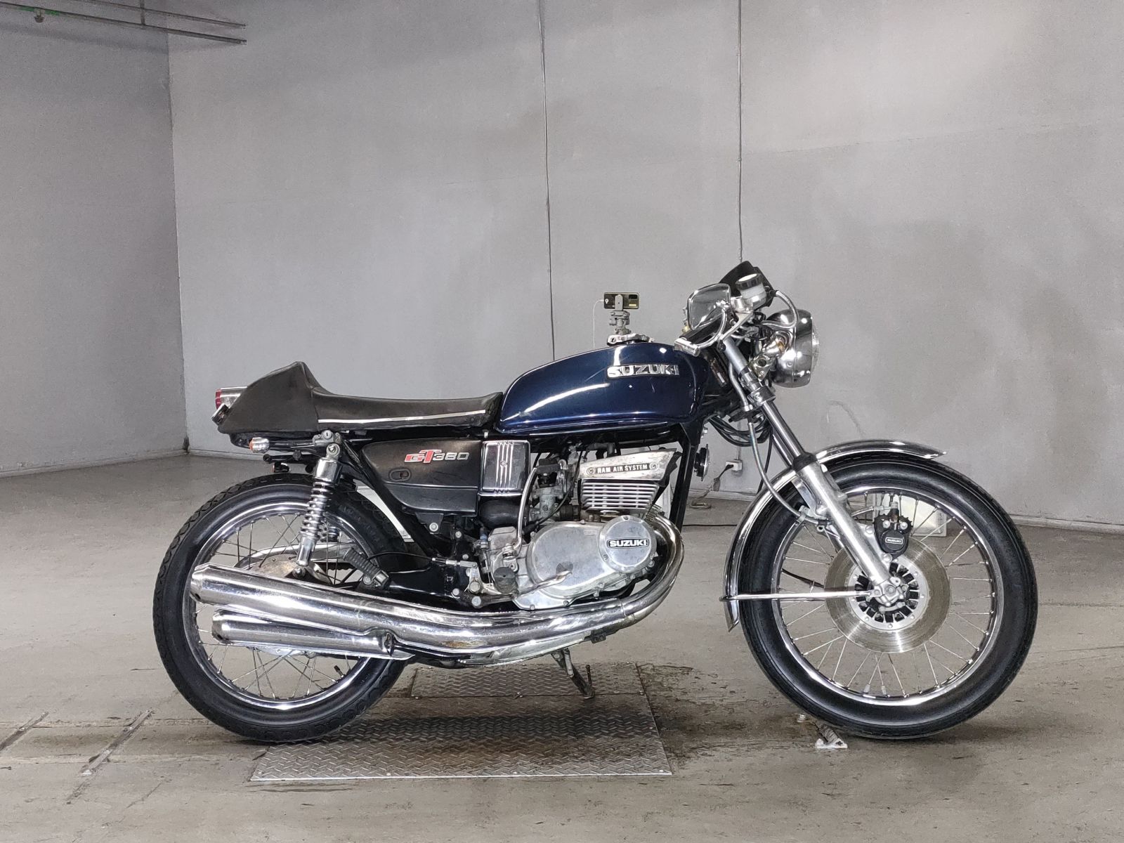 Suzuki GT380