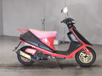 Suzuki ADDRESS V100