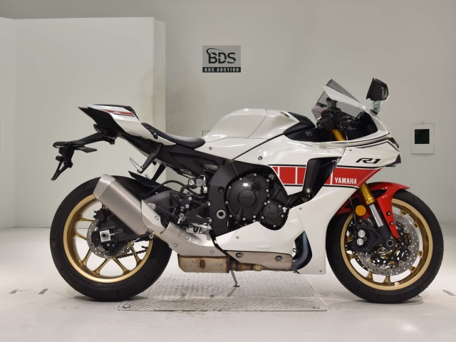 Yamaha YZF-R1 2022
