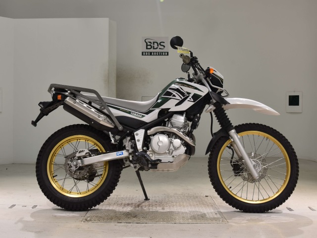 Yamaha SEROW XT250 2018