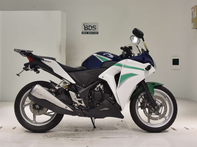 Honda CBR250RA 2011