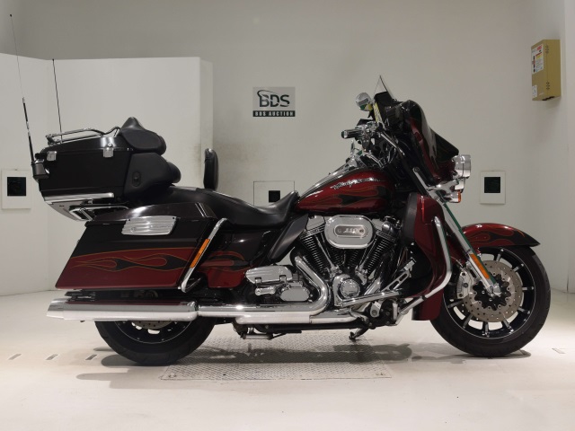 HD FLHTCUSE1800 CVO 2010