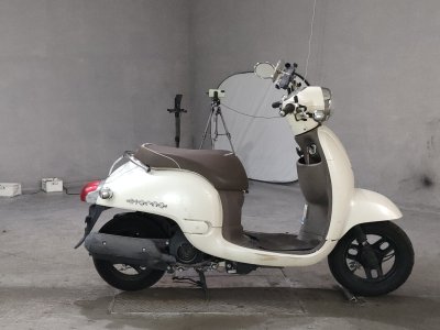 Honda GIORNO 2011