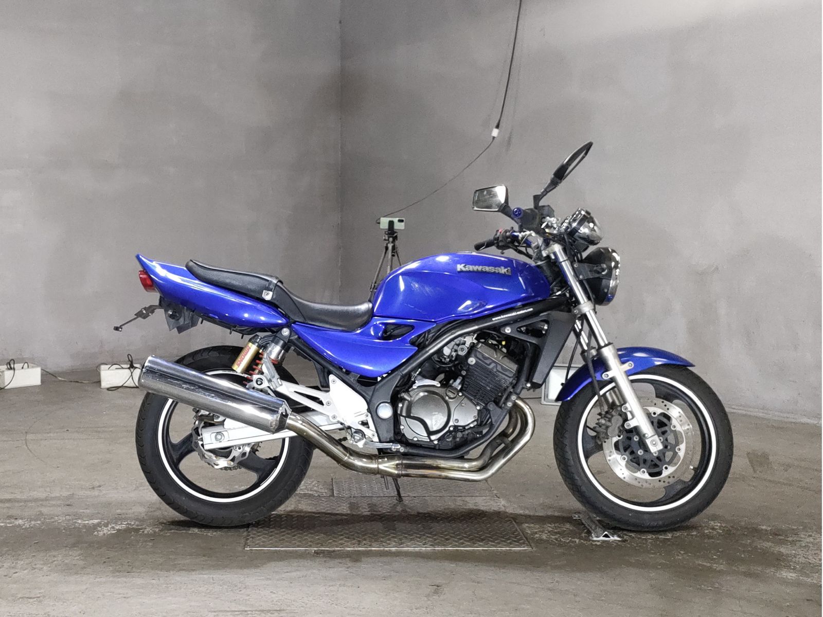 Kawasaki BALIUS ZR250 2004