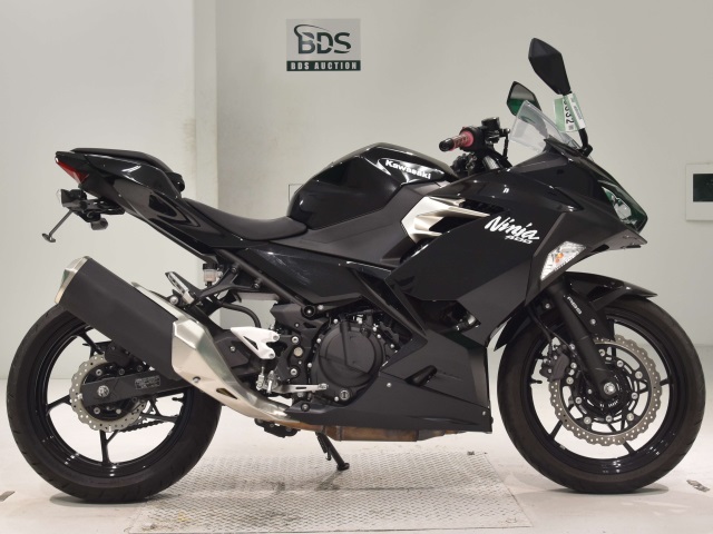 Kawasaki NINJA400 2021