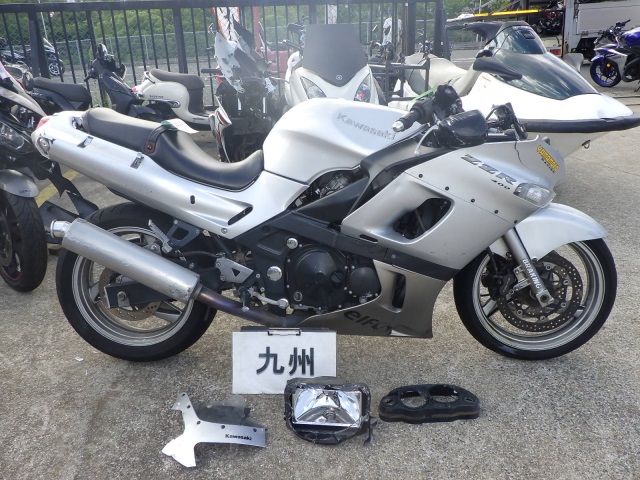 Kawasaki ZZ-R400 2005