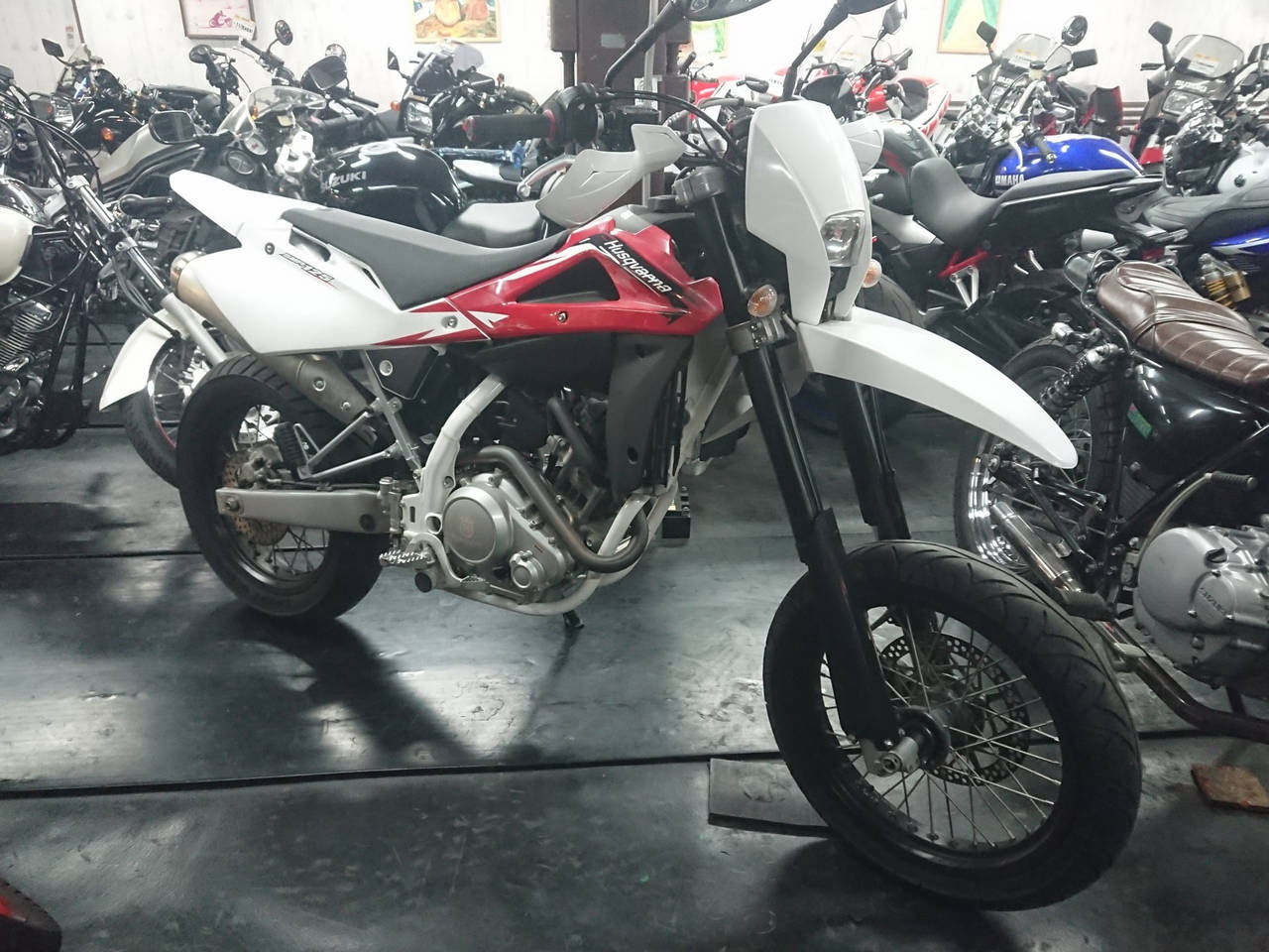 Husqvarna SMR125 2012