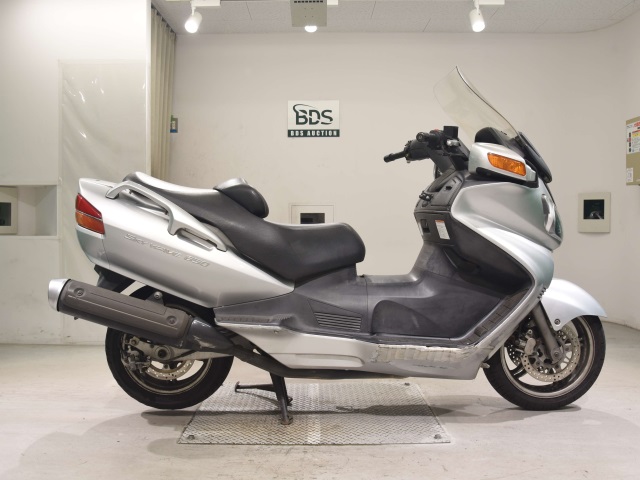 Suzuki SKYWAVE 650 2004