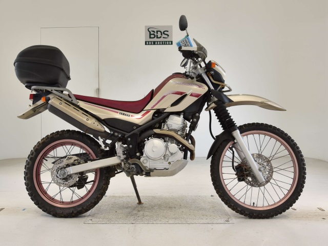 Yamaha SEROW XT250 2005