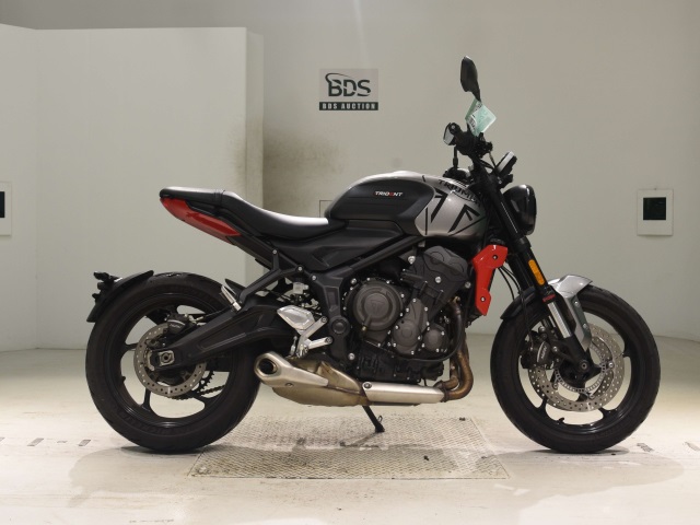 Triumph TRIDENT660 2023