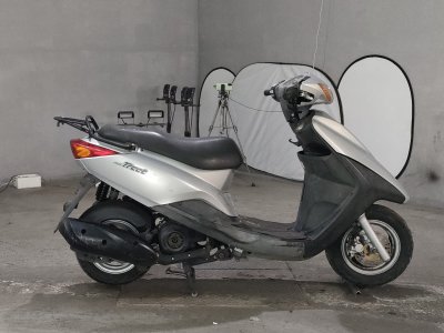 Yamaha AXIS TREAT 2011