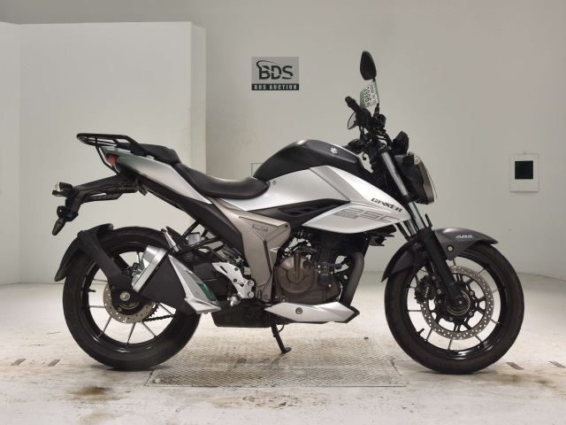 Suzuki GIXXER250