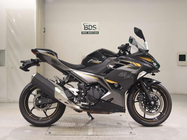 Kawasaki NINJA400 2023