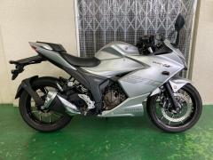 Suzuki GIXXER250SF