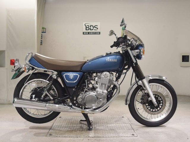 Yamaha SR400 2020