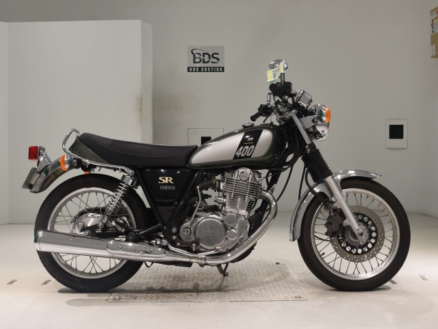 Yamaha SR400 2018