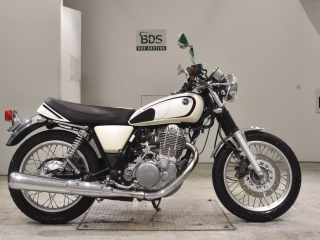 Yamaha SR400 2012