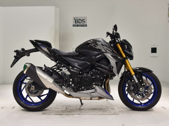 Suzuki GSX-S750 2022