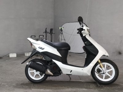 Suzuki SEPIA ZZ
