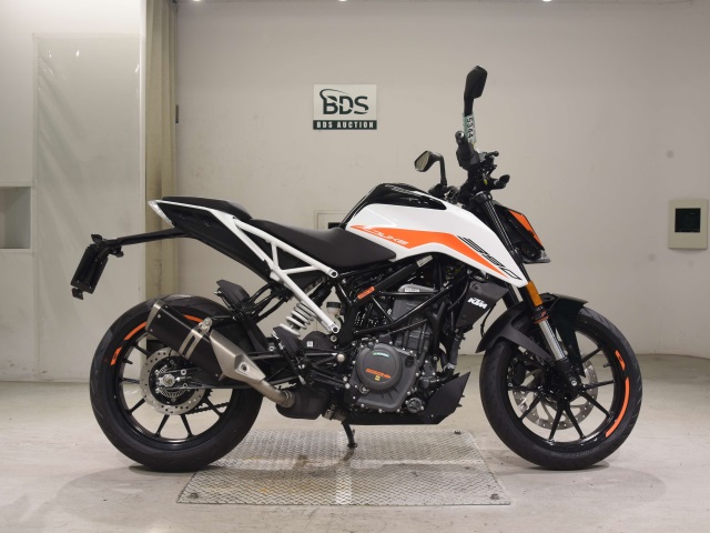 KTM 390 DUKE 2024
