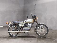 Yamaha RD350 1975