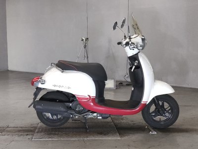 Honda GIORNO 2012