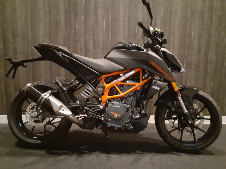 KTM 390 DUKE 2023
