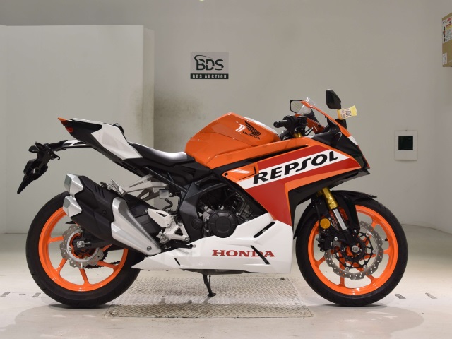 Honda CBR250RR 2023
