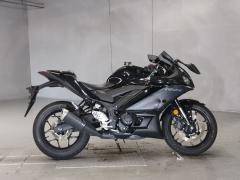 Yamaha YZF-R25 2023