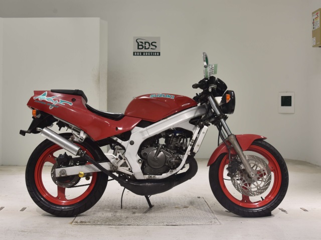 Suzuki WOLF125