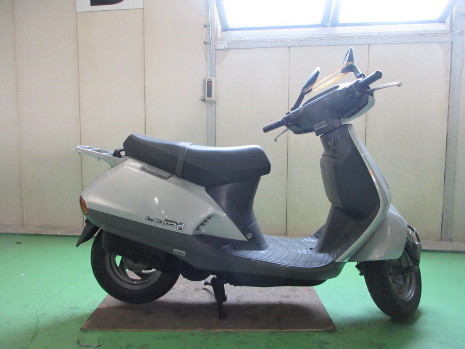 Honda LEAD90 1988