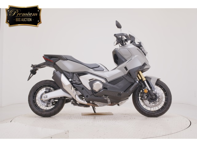 Honda X-ADV750 2025