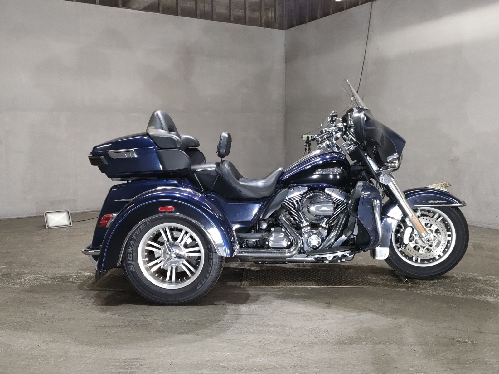 HD ELECTRA GLIDE FLHTCU1690 TRIKE 2014