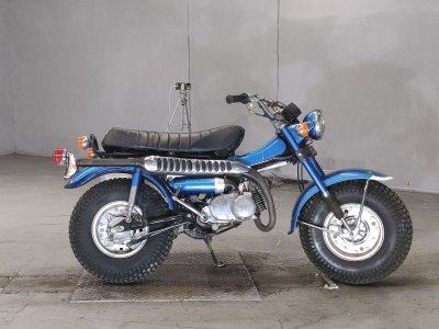 Suzuki VAN VAN90