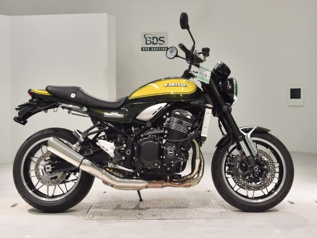Kawasaki Z900RS 2024