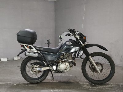 Yamaha SEROW XT225 2004