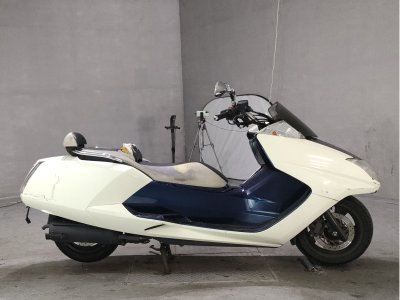Yamaha MAGZAM
