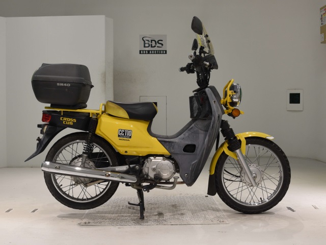 Honda CC110 CROSSCUB 2016