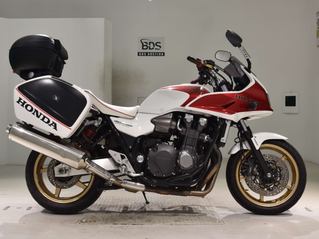Honda CB1300SF ST 2011