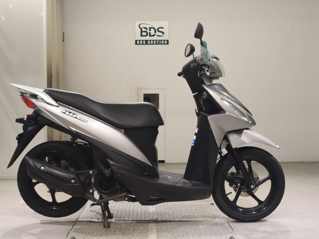 Suzuki ADDRESS V110