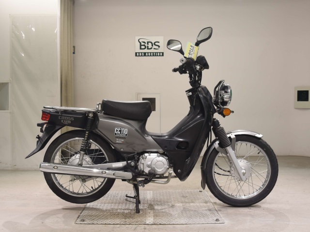 Honda CC110 CROSSCUB 2016