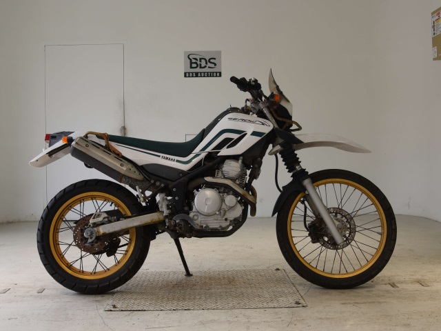 Yamaha SEROW XT250 2006